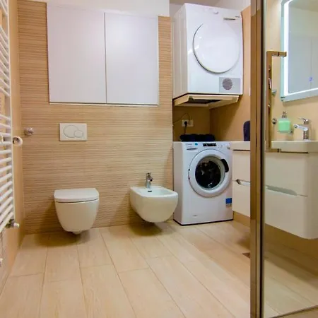 Sandro Apartment *