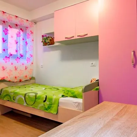 Sandro Apartment