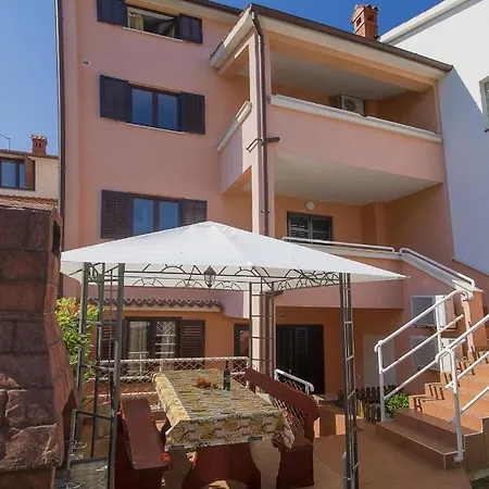 Sandro Apartment
